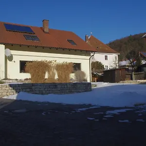 Ferienwohnung Ernst Riedenburg
